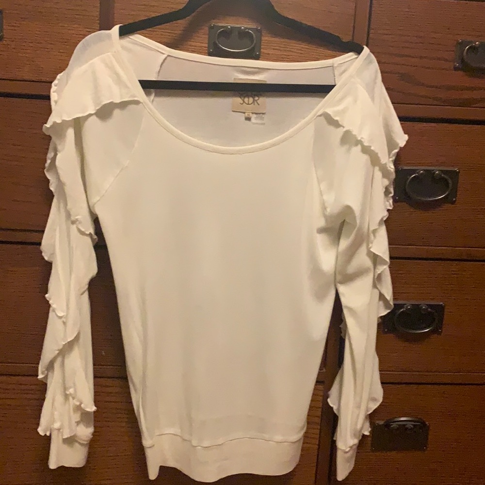 White chaser top with ruffles sleeves